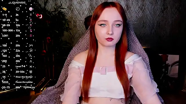 Snapshot of Emma_Chery chatting on 23, 2, 2025 Emma Chery online show from 23, 2, 2025