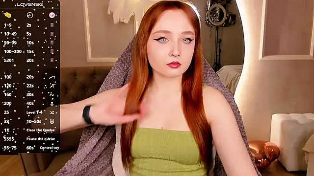 Snapshot of Emma_Chery chatting on 25, 2, 2025 Emma Chery online show from 25, 2, 2025