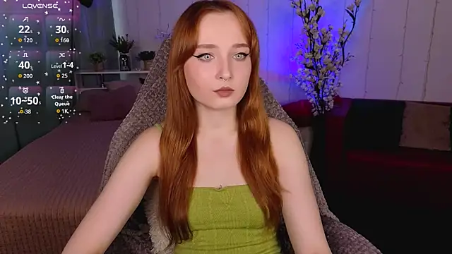 Snapshot of Emma_Chery chatting on 18, 9, 2025 Emma Chery online show from 18, 9, 2025