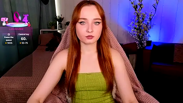 Snapshot of Emma_Chery chatting on 1, 10, 2025 Emma Chery online show from 1, 10, 2025