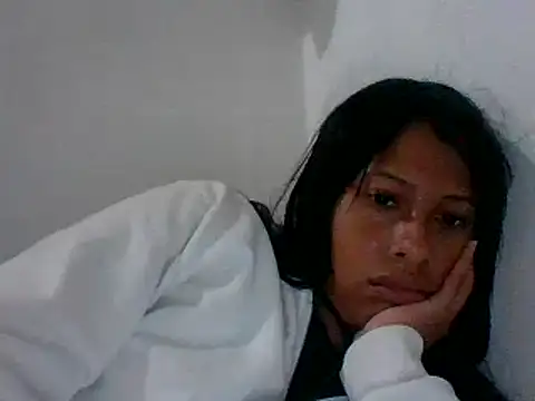 Snapshot of Kitra_New chatting on 23, 12, 2024 Kitra New online show from 23, 12, 2024