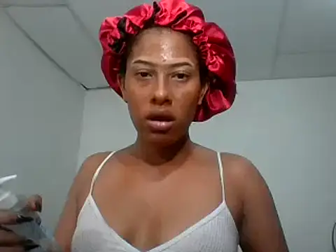 Snapshot of Kitra_New chatting on 4, 3, 2025 Kitra New online show from 4, 3, 2025