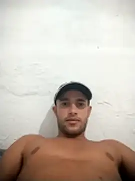 Snapshot of ROLA20cmkkkk chatting on 23, 4, 2026 ROLA20cmkkkk online show from 23, 4, 2026