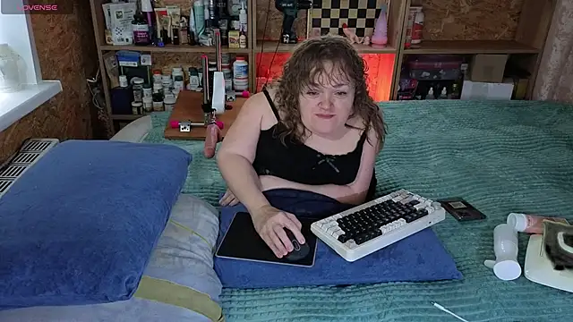 MiniNatalie online show from 7, 11, 2025