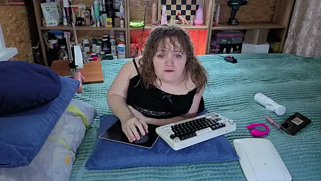 MiniNatalie online show from 10, 11, 2025