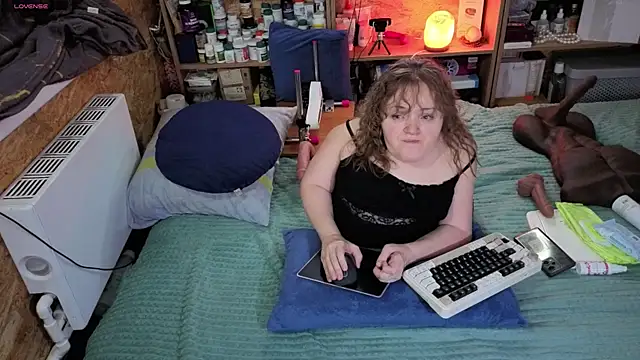 MiniNatalie online show from 25, 11, 2025