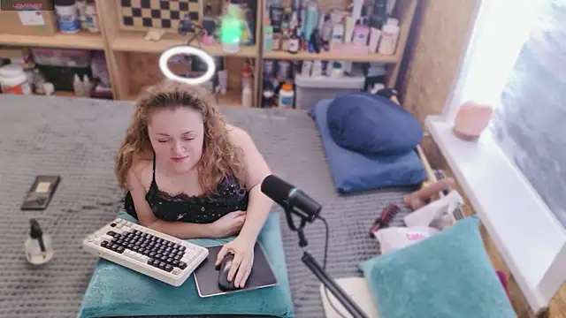 MiniNatalie online show from 26, 4, 2026