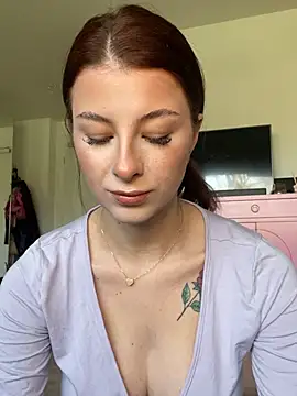 Mia-Minou online show from 28, 3, 2026