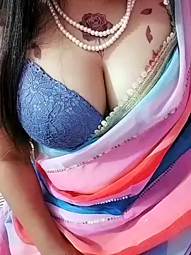 Snapshot of SHUBHI880 chatting on 9, 10, 2025 SHUBHI880 online show from 9, 10, 2025