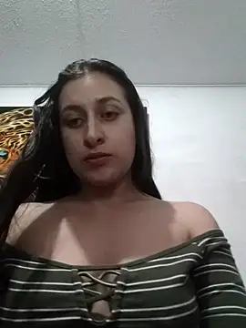 Snapshot of dulccemaria24 chatting on 8, 6, 2026 dulccemaria24 online show from 8, 6, 2026