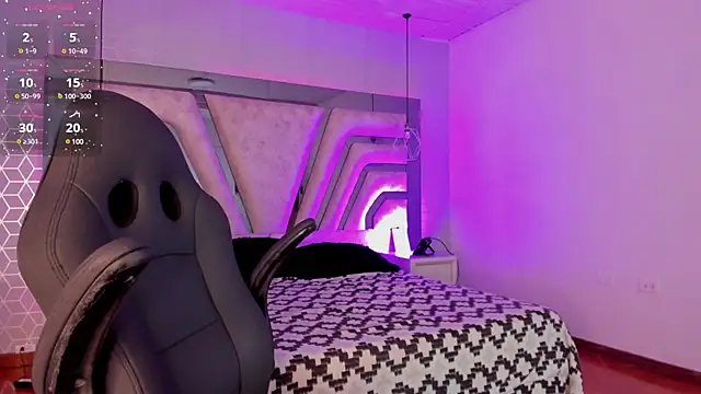  CurlyGirl  online show from 14, 2, 2025