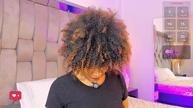  CurlyGirl  online show from 31, 7, 2026
