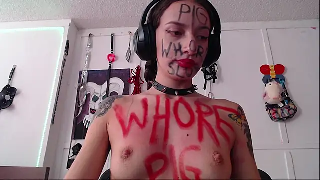 Snapshot of Eloise-brown chatting on 14, 1, 2025 Eloise-brown online show from 14, 1, 2025