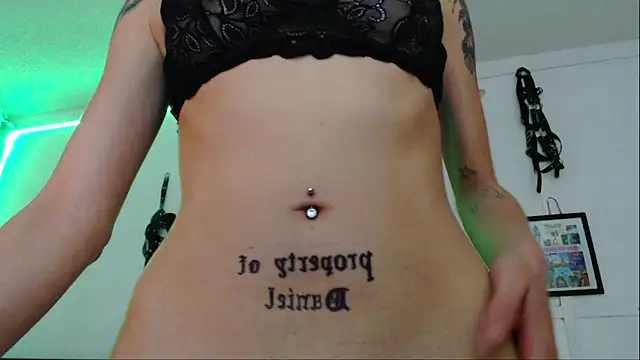 Snapshot of Eloise-brown chatting on 17, 1, 2025 Eloise-brown online show from 17, 1, 2025