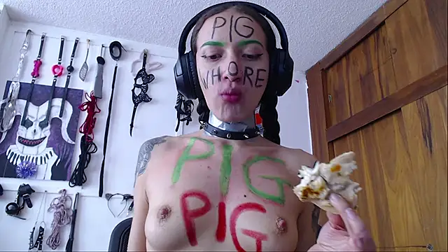 Snapshot of Eloise-brown chatting on 17, 1, 2025 Eloise-brown online show from 17, 1, 2025