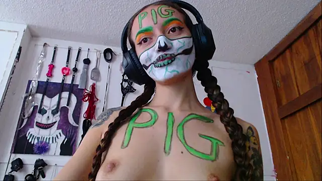 Snapshot of Eloise-brown chatting on 19, 1, 2025 Eloise-brown online show from 19, 1, 2025