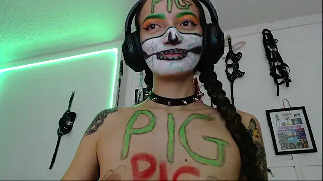 Snapshot of Eloise-brown chatting on 20, 1, 2025 Eloise-brown online show from 20, 1, 2025