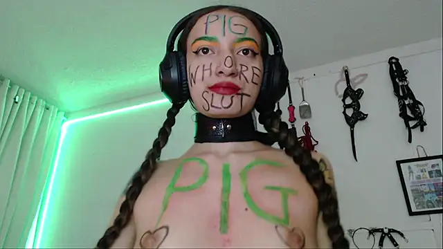 Snapshot of Eloise-brown chatting on 22, 1, 2025 Eloise-brown online show from 22, 1, 2025