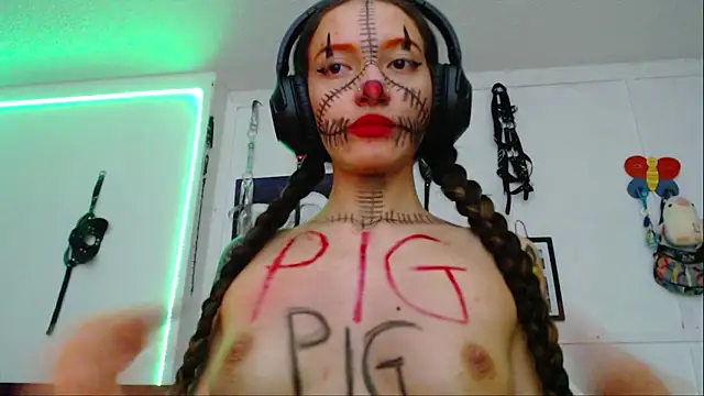 Snapshot of Eloise-brown chatting on 22, 1, 2025 Eloise-brown online show from 22, 1, 2025