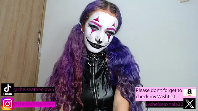 Snapshot of Eloise-brown chatting on 11, 11, 2025 Eloise-brown online show from 11, 11, 2025