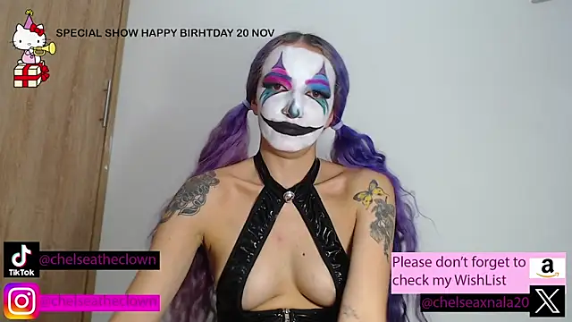 Snapshot of Eloise-brown chatting on 12, 11, 2025 Eloise-brown online show from 12, 11, 2025