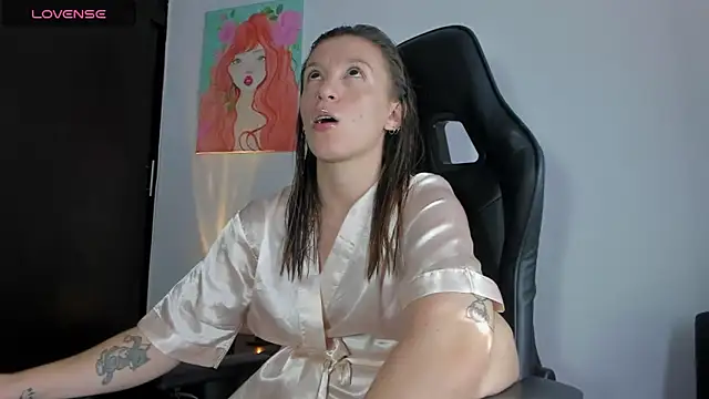 roxanne jones1 online show from 16, 7, 2026