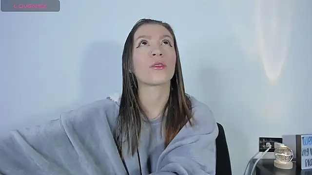roxanne jones1 online show from 27, 7, 2026