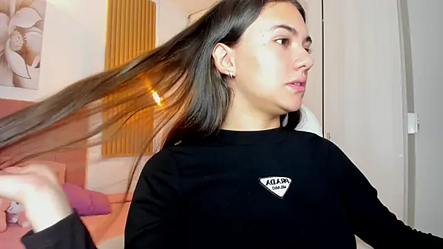 Snapshot of mia_nevaeh chatting on 11, 1, 2025 mia nevaeh online show from 11, 1, 2025