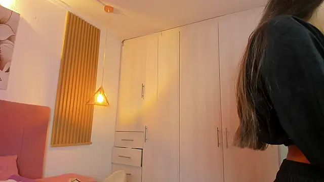 Snapshot of mia_nevaeh chatting on 13, 9, 2025 mia nevaeh online show from 13, 9, 2025