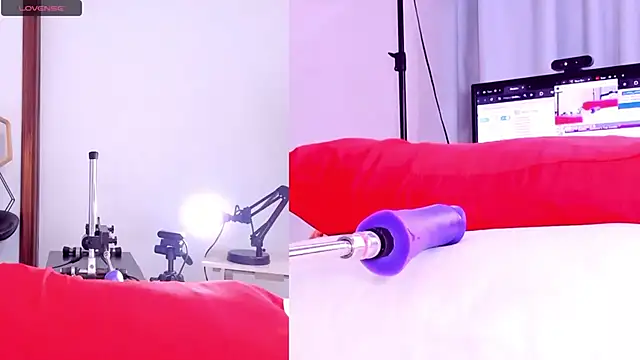 Snapshot of Saskia__Summer chatting on 9, 3, 2025 Saskia Summer online show from 9, 3, 2025