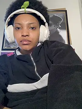 KimiAqua online show from 24, 2, 2025