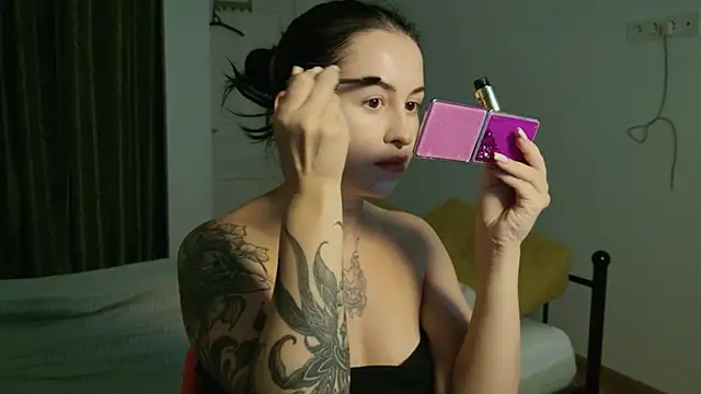 VioletCatt online show from 4, 10, 2025