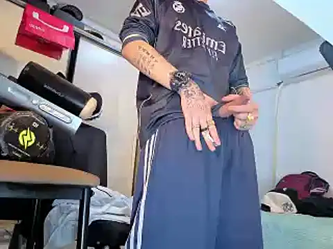 badanyboy online show from 15, 4, 2026