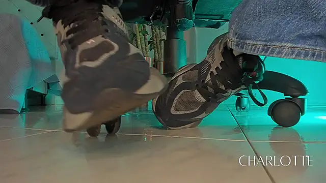 charlotte  grey online show from 10, 1, 2026