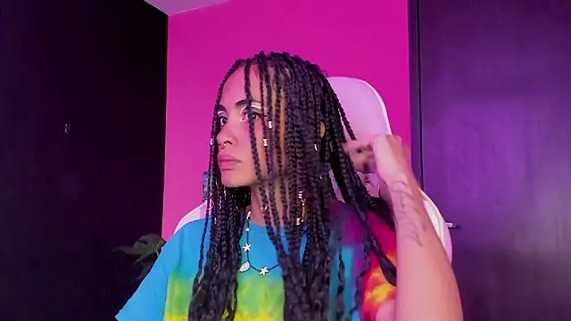 Snapshot of Juanadearco5 chatting on 3, 12, 2024 Juanadearco5 online show from 3, 12, 2024