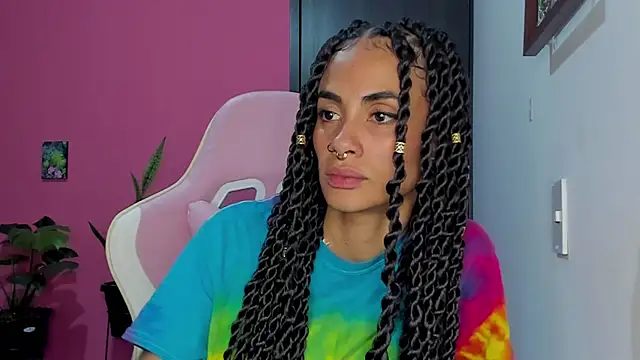 Snapshot of Juanadearco5 chatting on 20, 12, 2024 Juanadearco5 online show from 20, 12, 2024