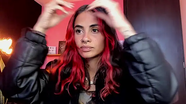 Snapshot of Juanadearco5 chatting on 14, 9, 2025 Juanadearco5 online show from 14, 9, 2025