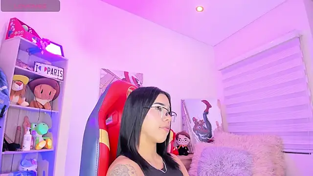 madelyn rose  online show from 6, 3, 2025