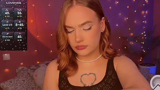 Snapshot of CarolineLovers chatting on 28, 2, 2025 CarolineLovers online show from 28, 2, 2025