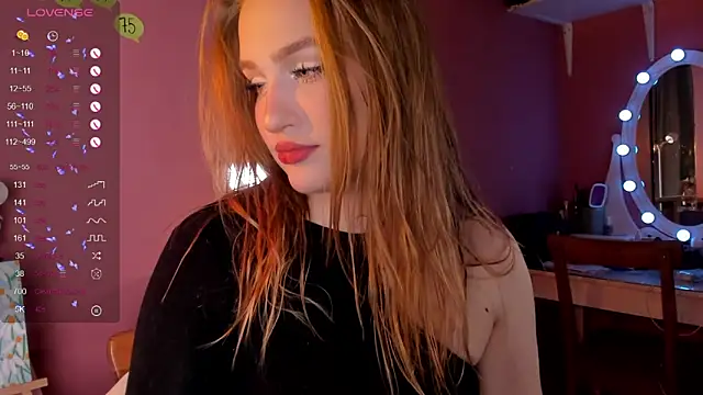 Snapshot of CarolineLovers chatting on 22, 9, 2025 CarolineLovers online show from 22, 9, 2025