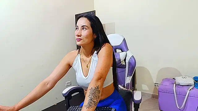 Cataleyalove ADY online show from 22, 2, 2026