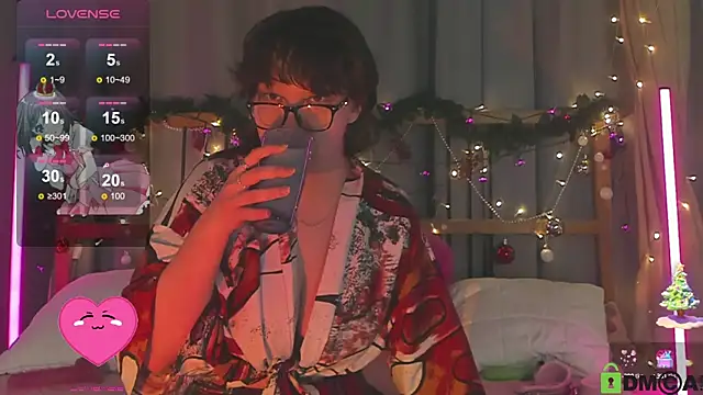 dreamgirllovee online show from 3, 1, 2025