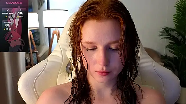 Snapshot of Meow_babe chatting on 8, 2, 2025 Meow babe online show from 8, 2, 2025