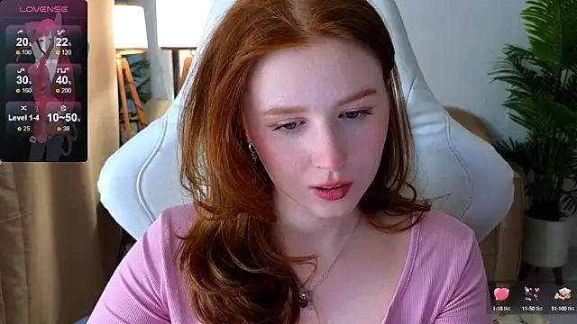 Snapshot of Meow_babe chatting on 19, 2, 2025 Meow babe online show from 19, 2, 2025