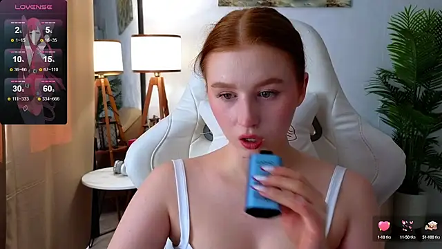 Snapshot of Meow_babe chatting on 20, 2, 2025 Meow babe online show from 20, 2, 2025