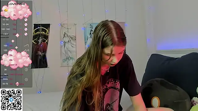 Snapshot of JorRoger chatting on 2, 2, 2025 JorRoger online show from 2, 2, 2025