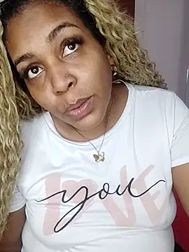 ELLA KELLY online show from 11, 9, 2025