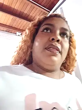 ELLA KELLY online show from 25, 4, 2026