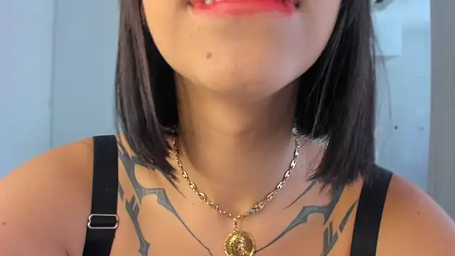 Snapshot of MelodyAdamss chatting on 9, 3, 2025 MelodyAdamss online show from 9, 3, 2025