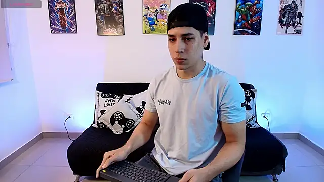 jonathanjoestar  online show from 23, 4, 2026